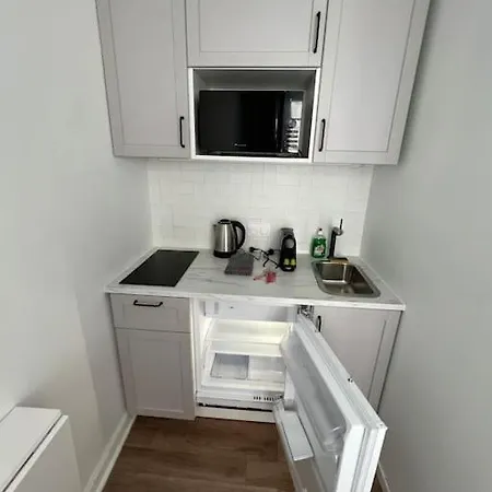 Small, Cosy Apartament Reims