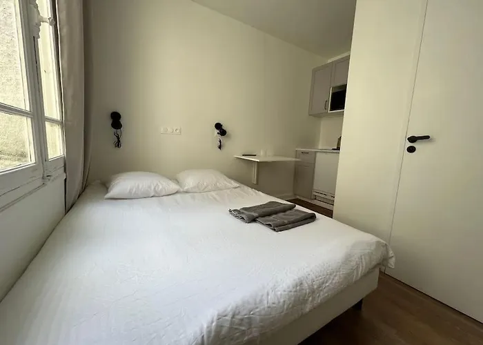 Small, Cosy Apartament Reims